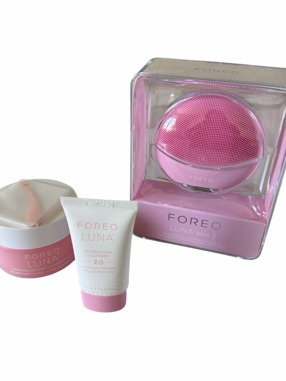 BUNDLE FOREO LUNA 4 mini Face Cleansing Brush & cleanser